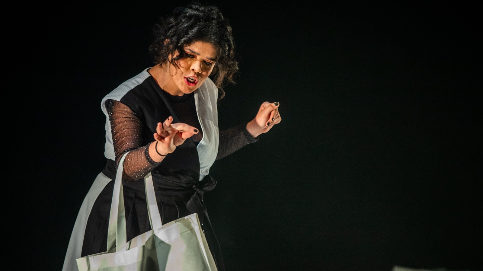 3ac1032a-cd19-450d-ba57-1e226e188faf Arena B3 apresenta programação de abril com teatro, música e encontros