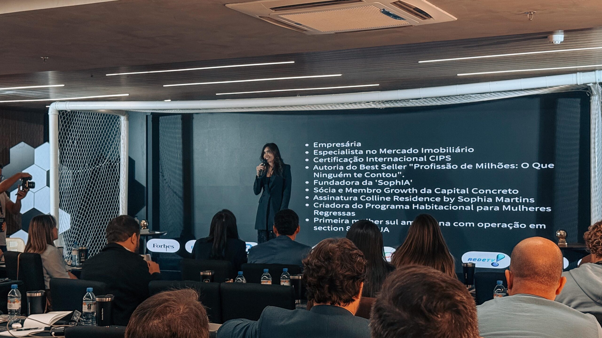 5a934bea-419d-428d-9f88-6702cfc1e845-scaled Alta performance empresarial marca o Iron Cup em Brasília com Sophia Martins