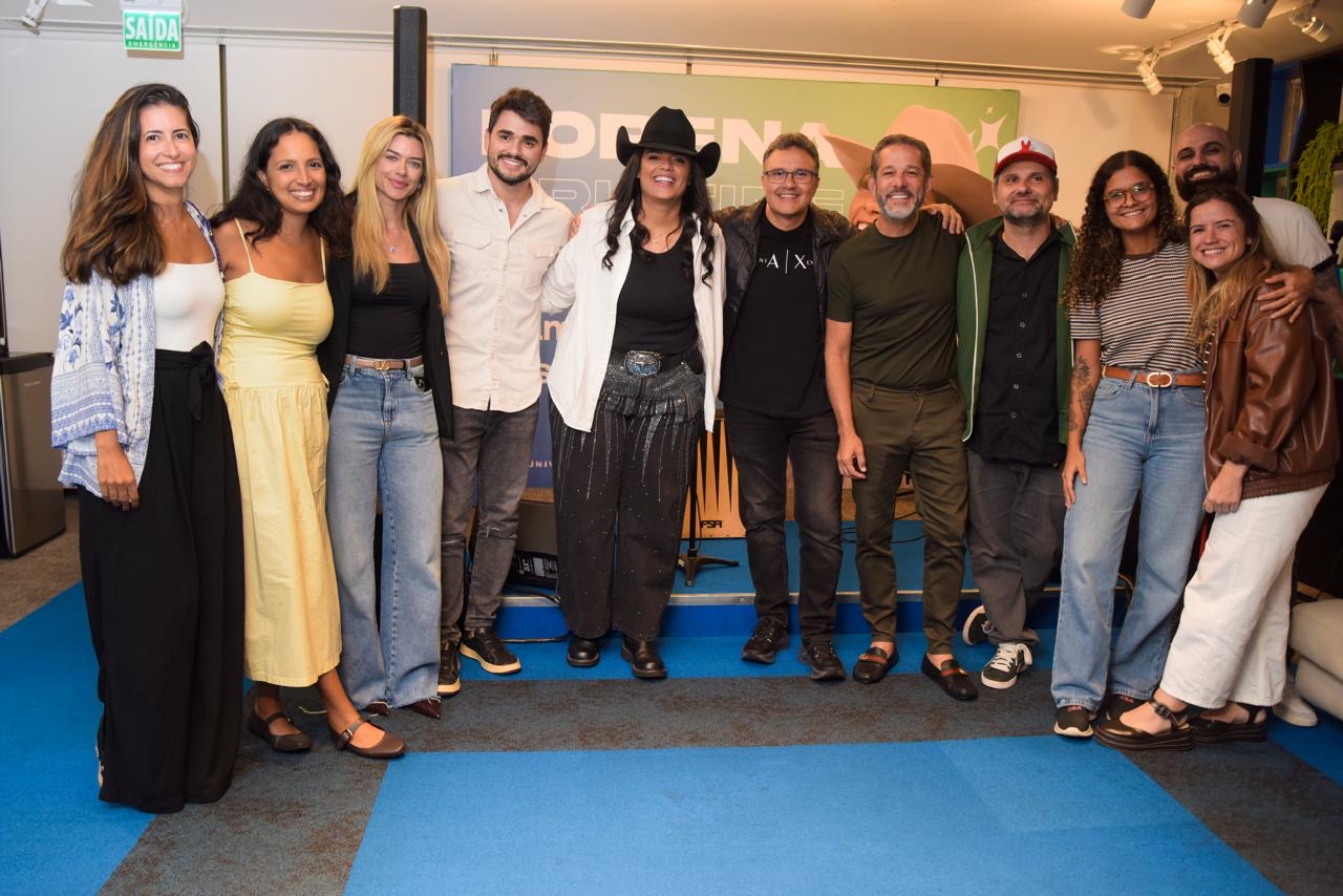 909ca9b3-db13-4c87-83dd-1e398aa9037a Lorena Cristine assina contrato com a Universal Music Brasil e dá novo passo na carreira no sertanejo