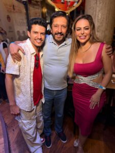 IMG_6735-225x300 “Quando a sociedade se une, a causa animal ganha”, diz Regina Nunes ao lado do Prefeito Ricardo Nunes e Viviane Caputti