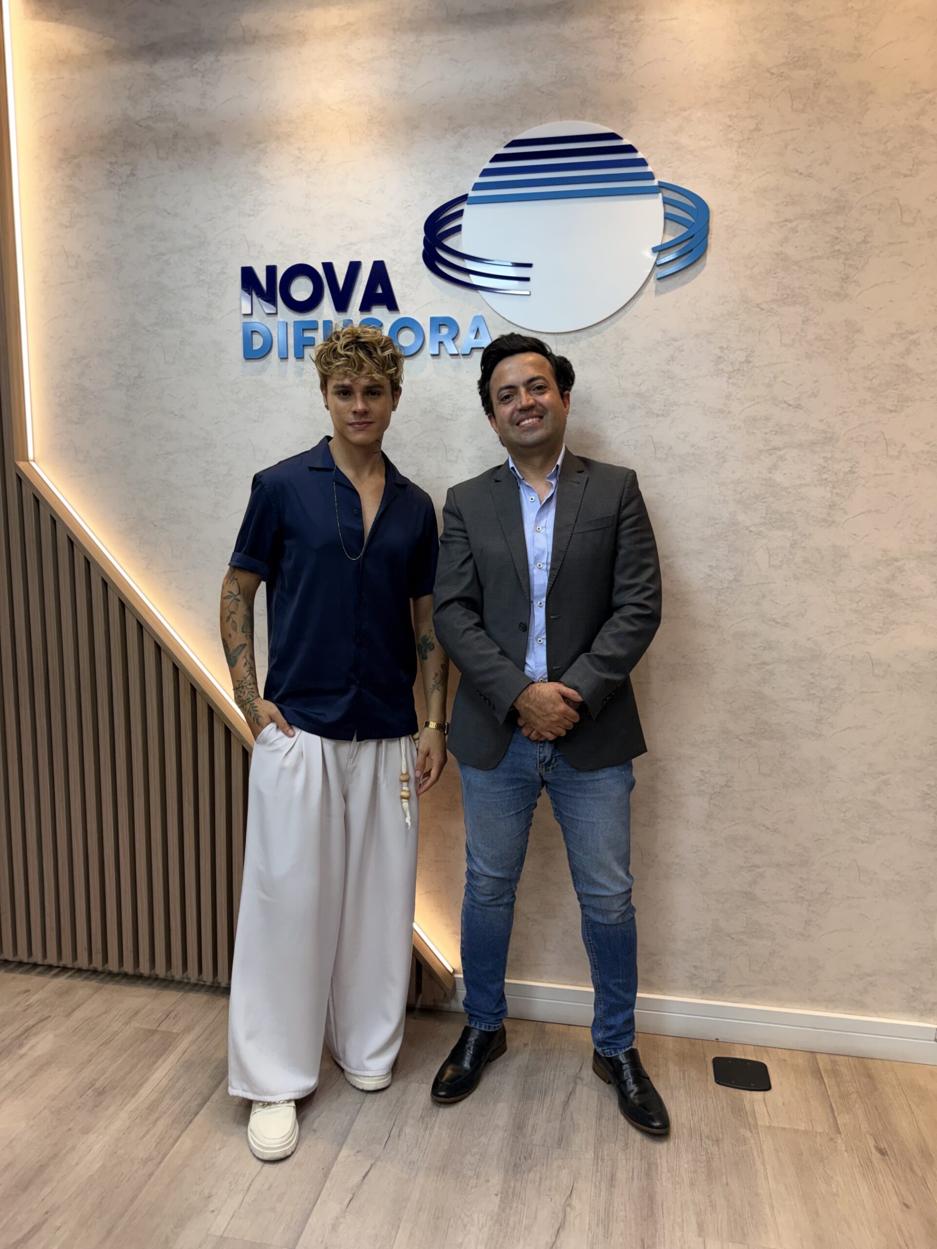 IMG_7257-scaled “Foi fruto de eu não ter desistido do que eu queria”, diz Pablo Furlan na Rádio Nova Difusora