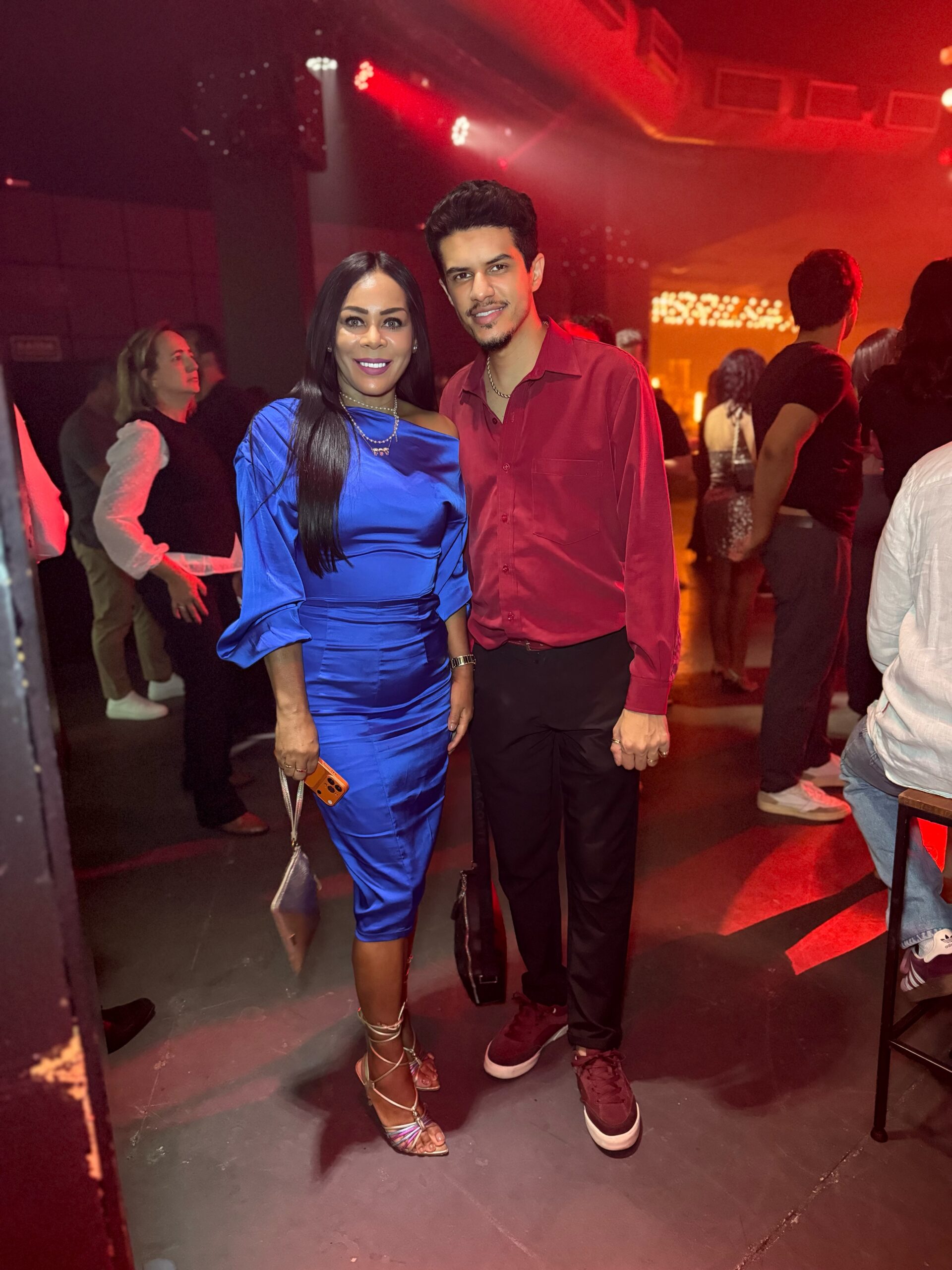 IMG_7310-scaled Aniversário de Regina Nunes e Mayara Nunes reúne convidados em noite solidária