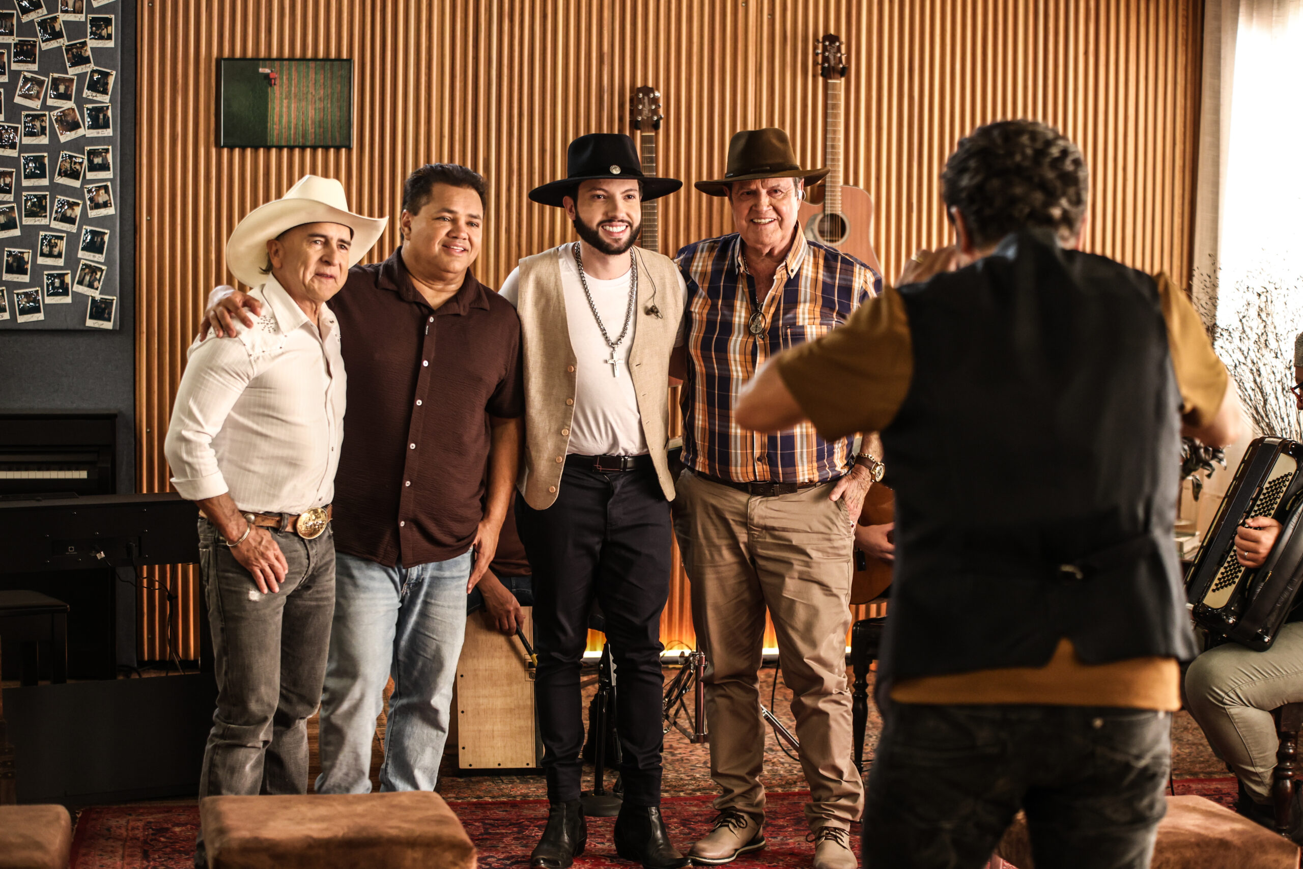 IMG_7423-scaled Tiãozinho & Alessandro revivem história ao lado de Daniel no "Viver Sertanejo"