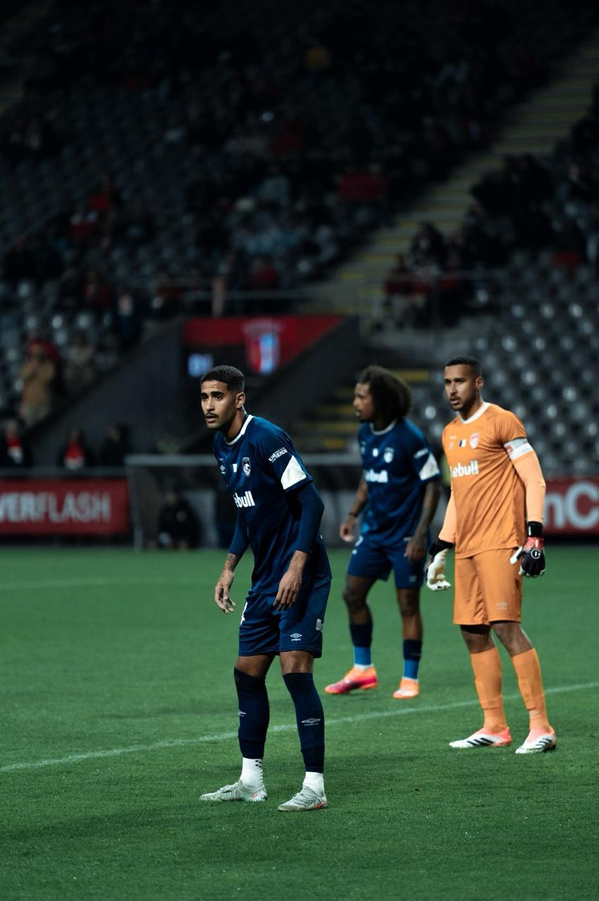 WhatsApp-Image-2026-03-23-at-01.01.47-2 Henrique Silva transforma origem na Zona Norte em destaque na elite do futebol português