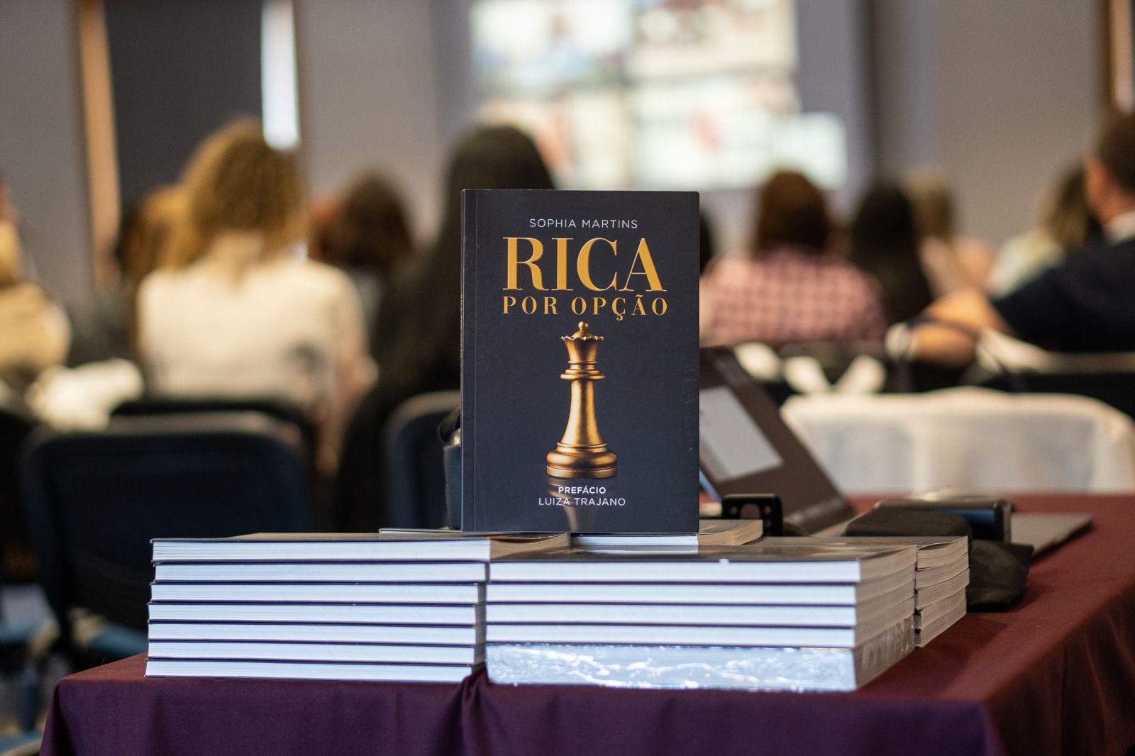 WhatsApp-Image-2026-03-26-at-11.10.23-1 Lisboa recebe seminário mulheres no mercado imobiliário e lança "Rica por Opção"