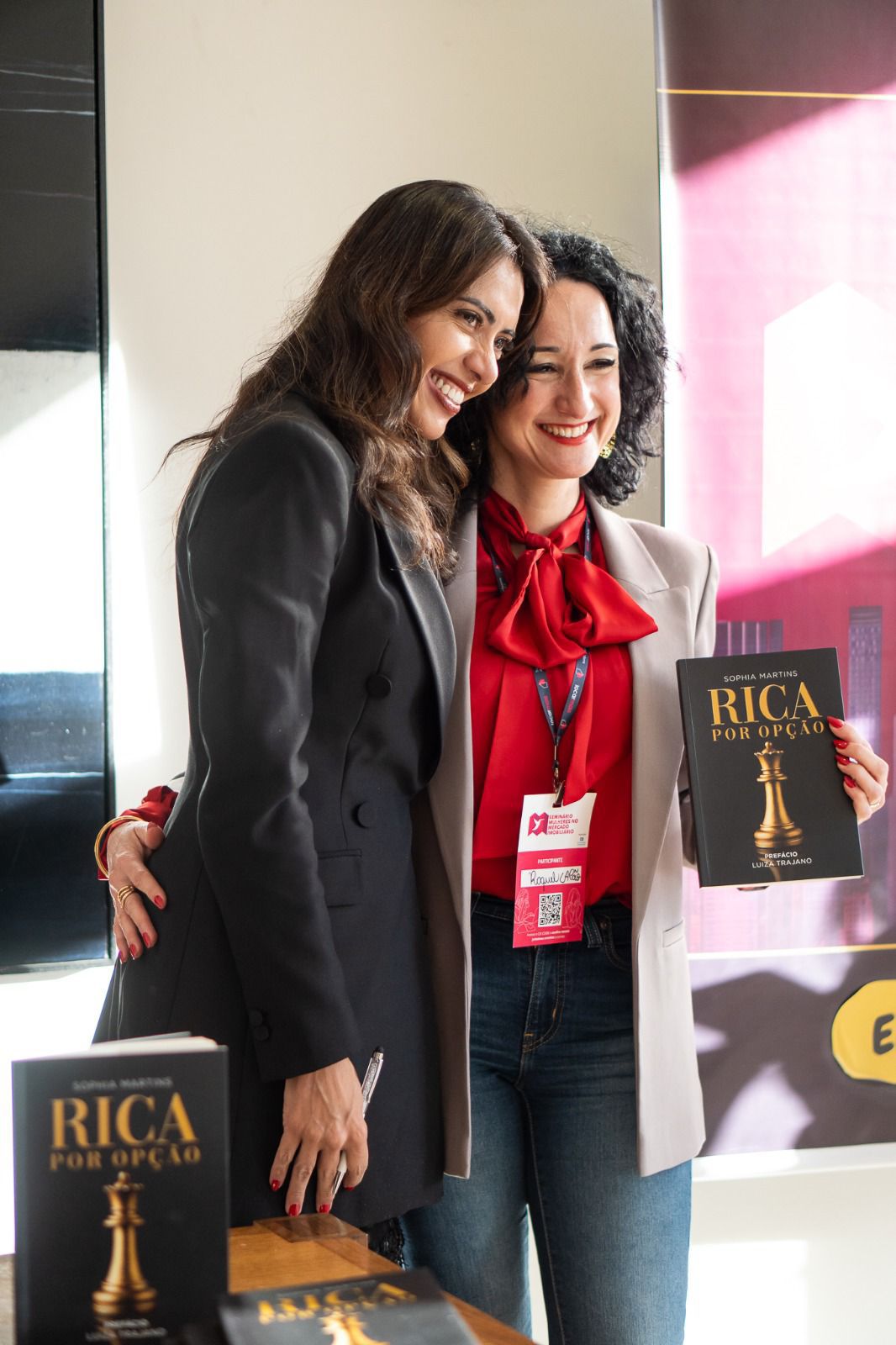 WhatsApp-Image-2026-03-27-at-10.46.37-1 Lisboa recebe lançamento internacional de "Rica por Opção", livro de Sophia Martins